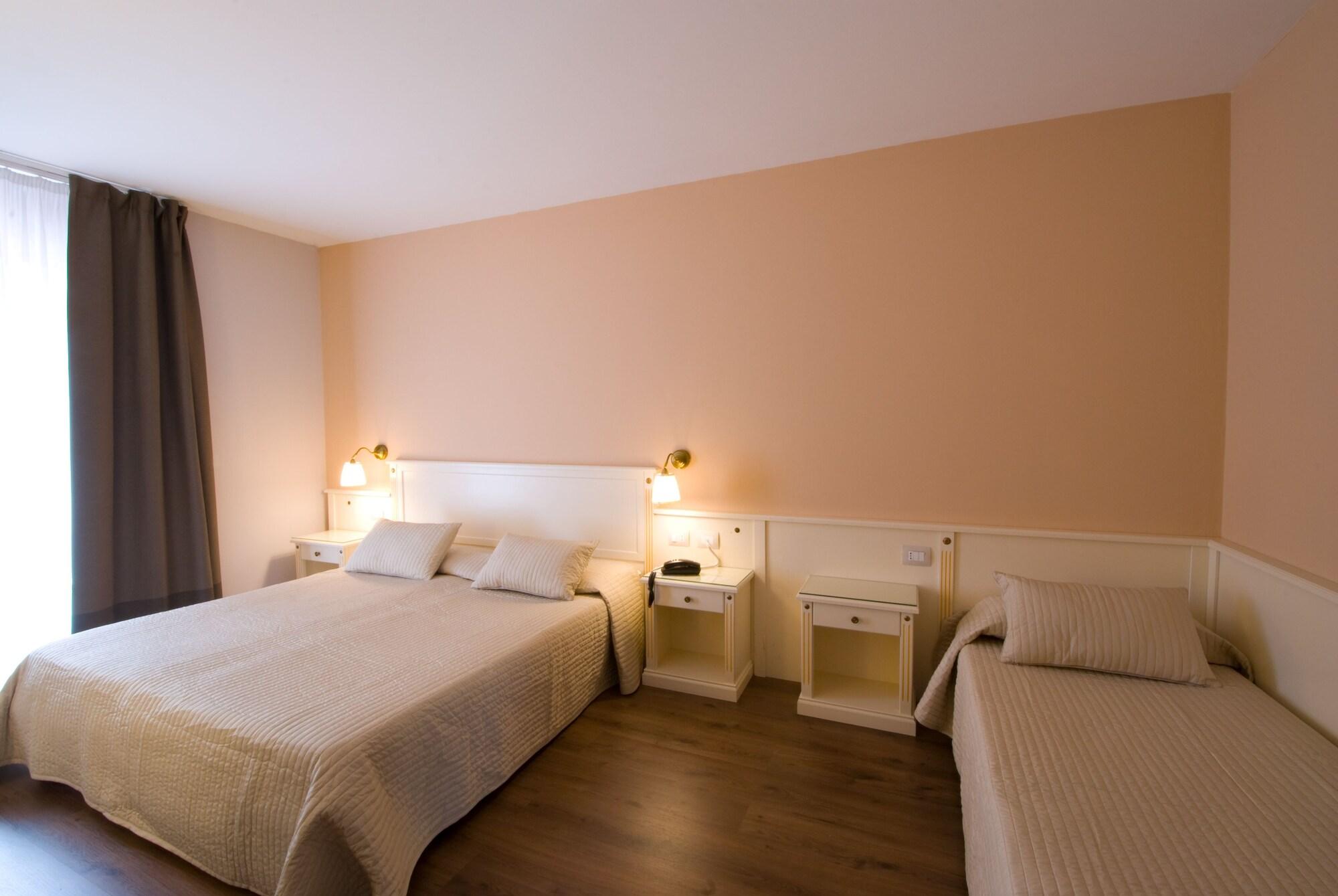 Hotel Royal 4*