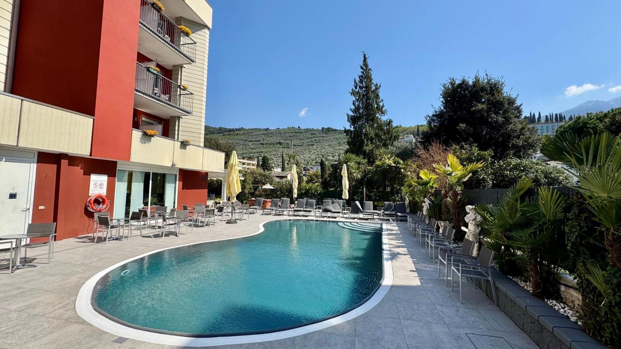 Royal Hotel